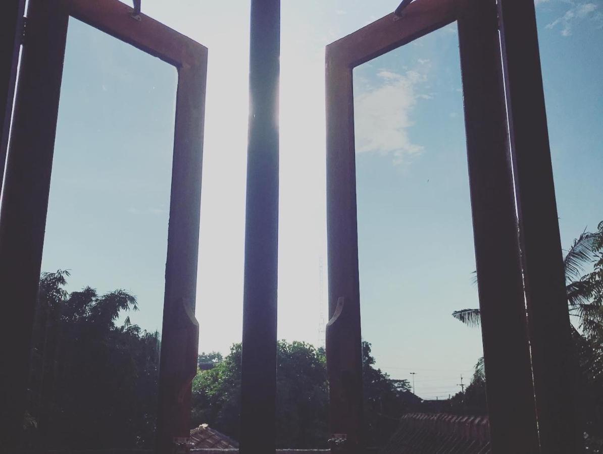 Diana'S Homestay Banyuwangi  Εξωτερικό φωτογραφία