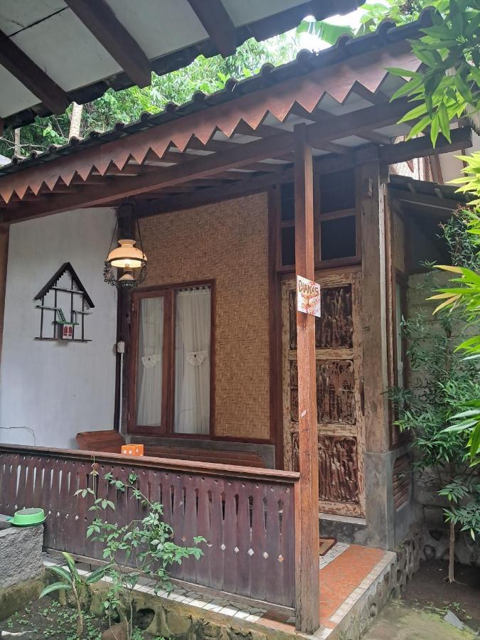 Diana'S Homestay Banyuwangi  Εξωτερικό φωτογραφία