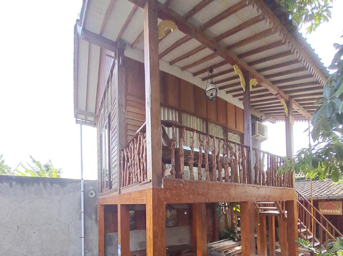 Diana'S Homestay Banyuwangi  Εξωτερικό φωτογραφία