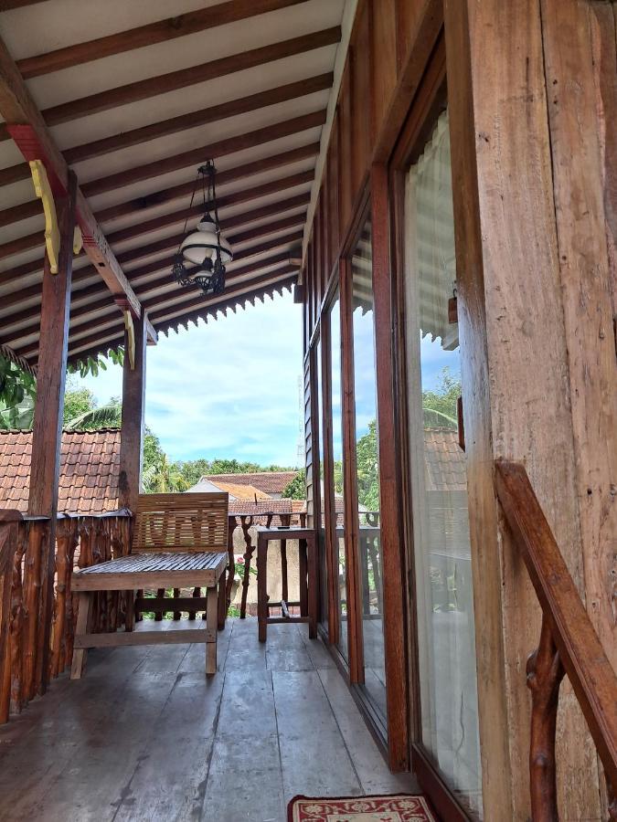 Diana'S Homestay Banyuwangi  Εξωτερικό φωτογραφία