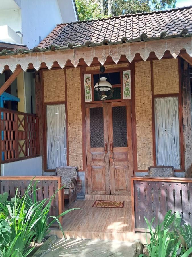 Diana'S Homestay Banyuwangi  Εξωτερικό φωτογραφία