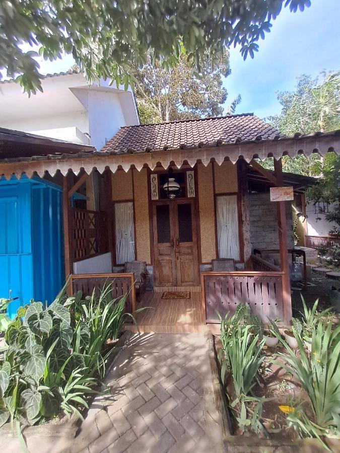 Diana'S Homestay Banyuwangi  Εξωτερικό φωτογραφία