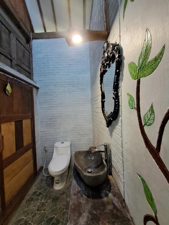 Diana'S Homestay Banyuwangi  Εξωτερικό φωτογραφία