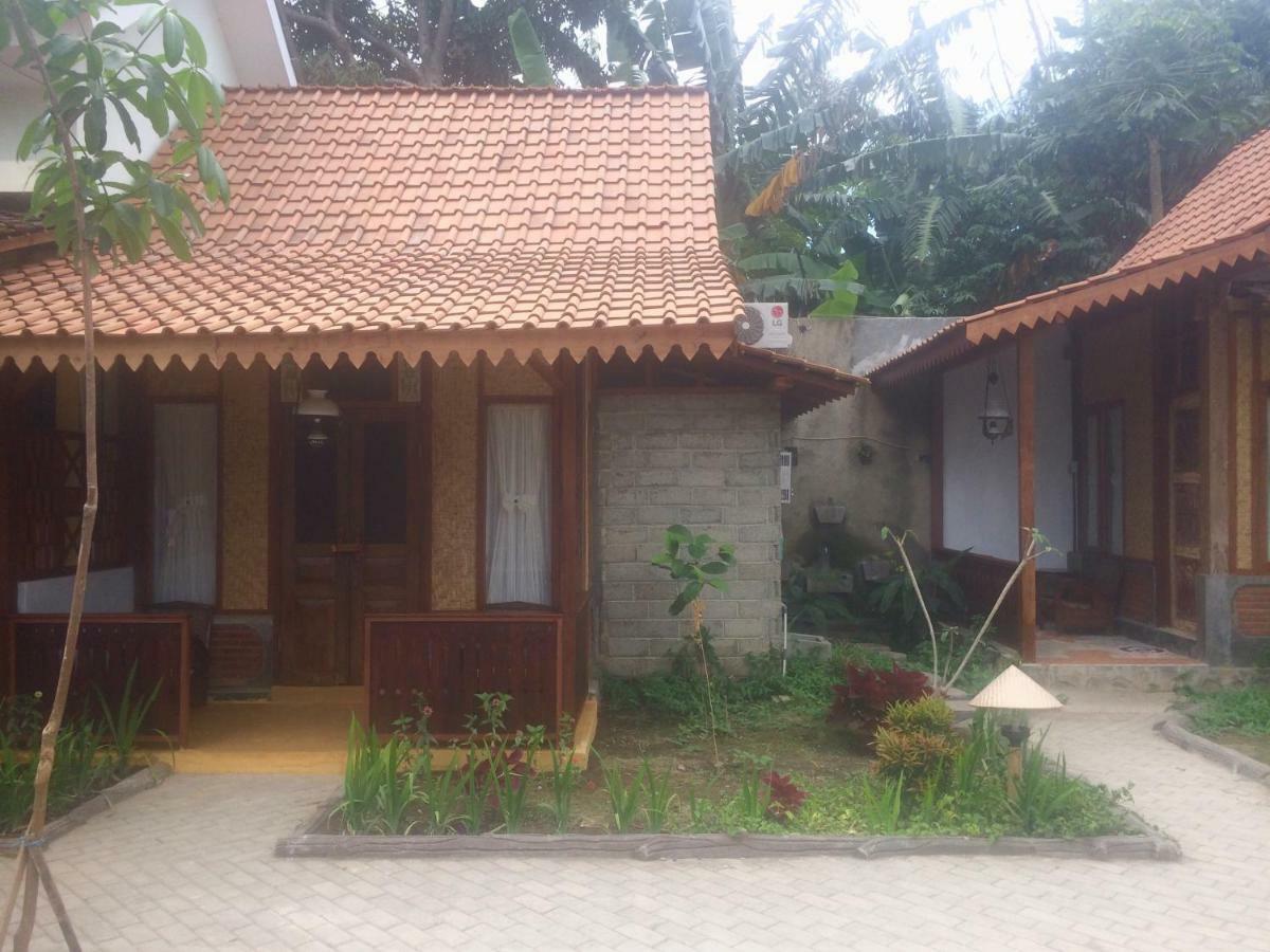 Diana'S Homestay Banyuwangi  Εξωτερικό φωτογραφία