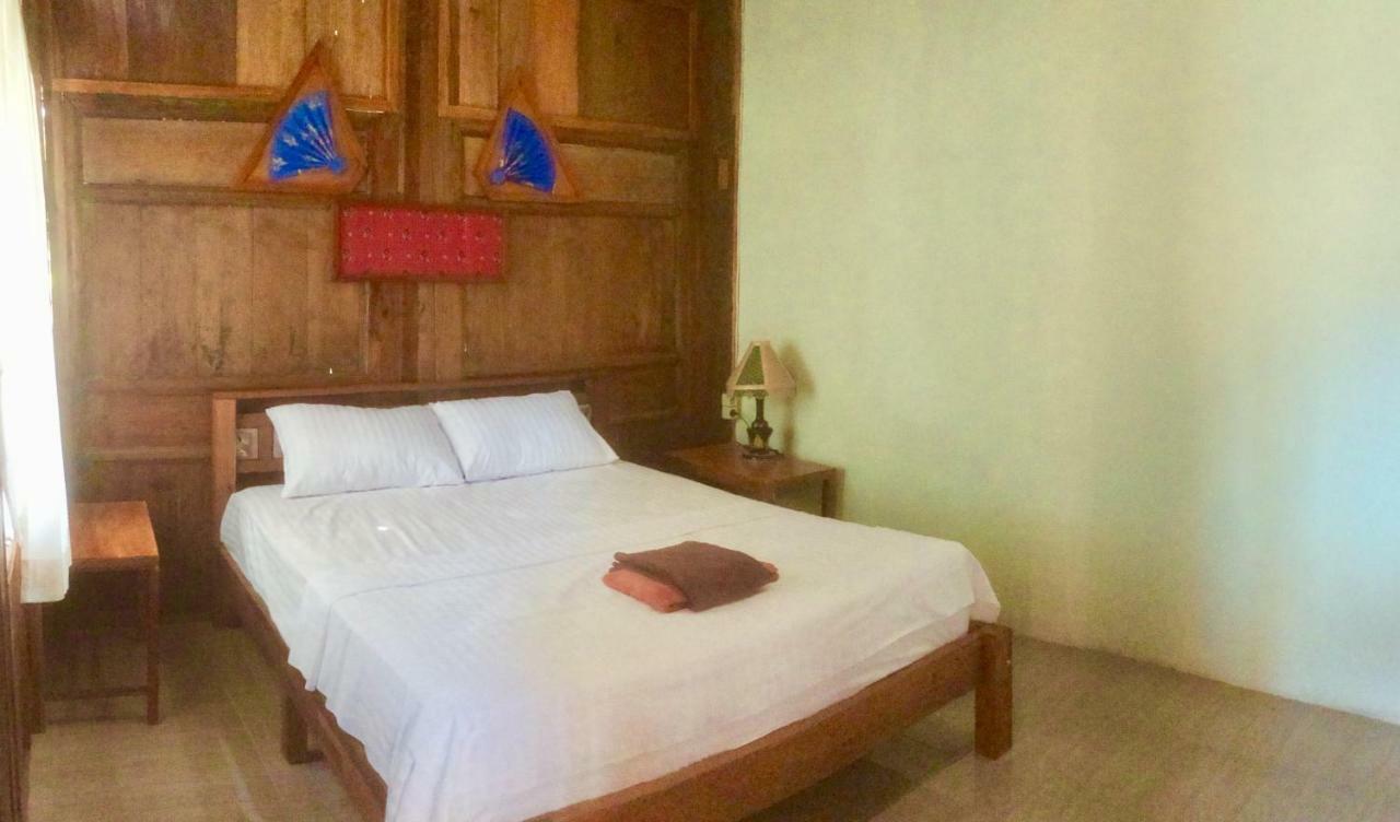 Diana'S Homestay Banyuwangi  Εξωτερικό φωτογραφία