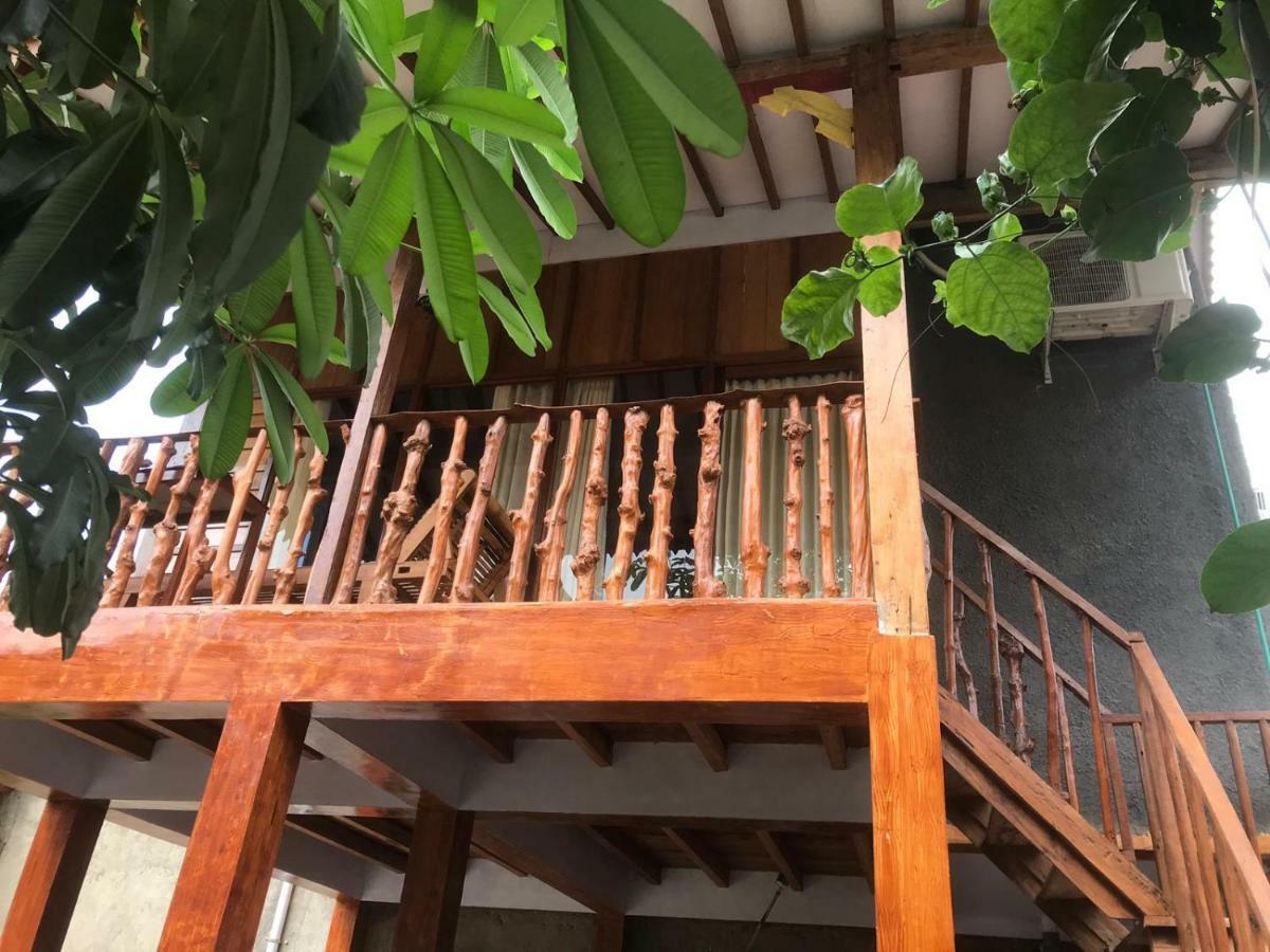 Diana'S Homestay Banyuwangi  Εξωτερικό φωτογραφία