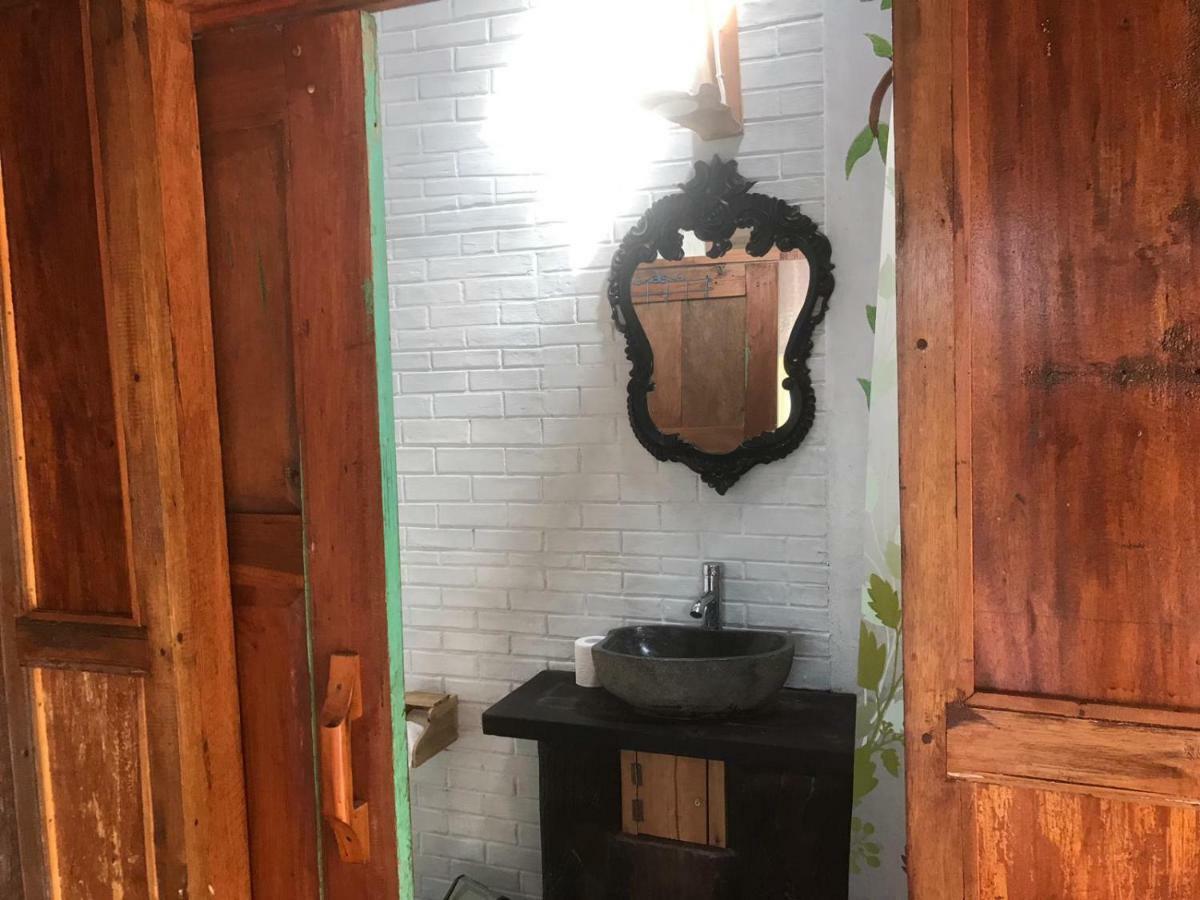 Diana'S Homestay Banyuwangi  Εξωτερικό φωτογραφία