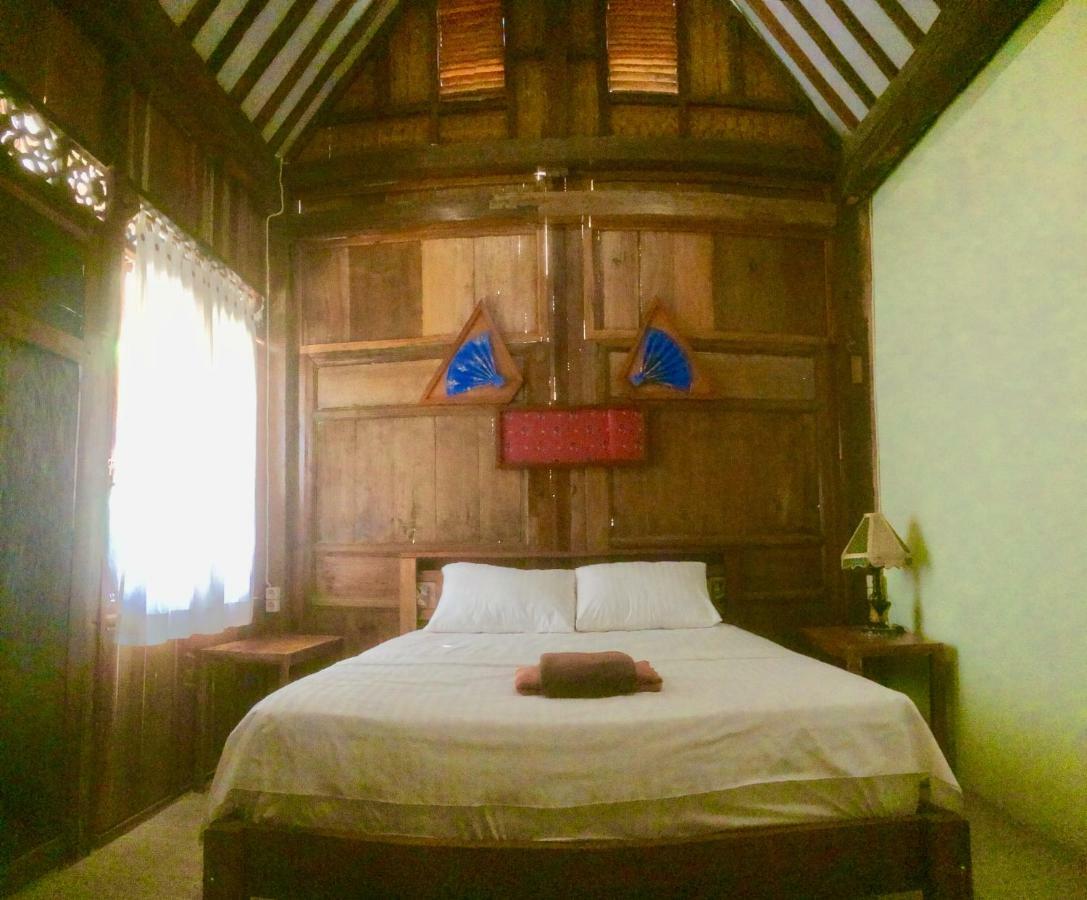 Diana'S Homestay Banyuwangi  Εξωτερικό φωτογραφία