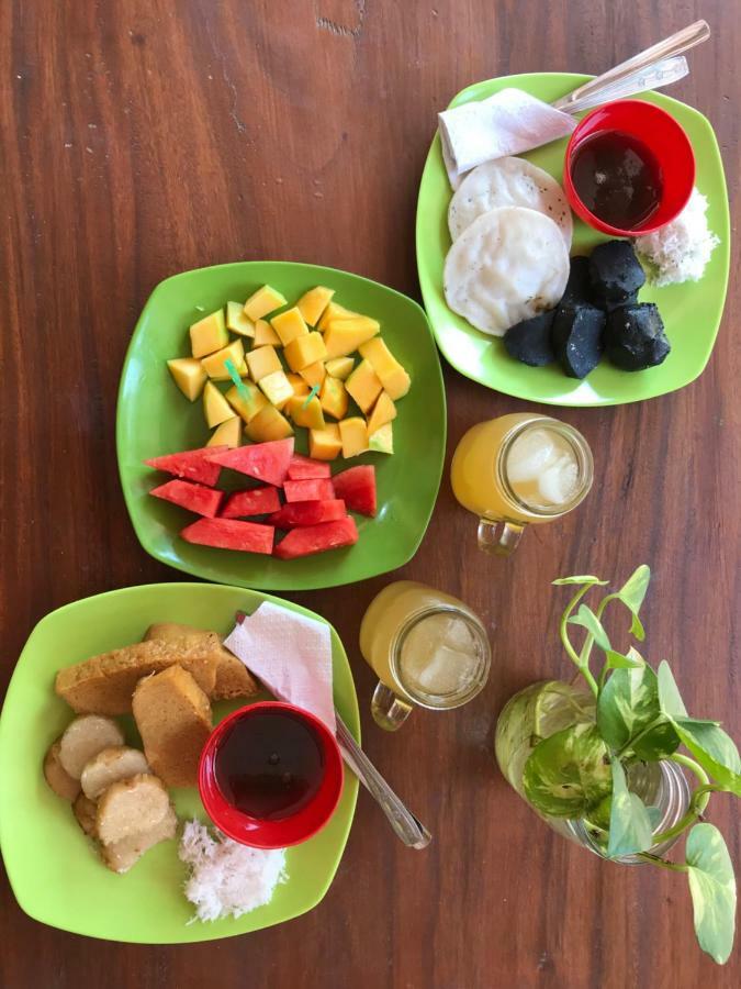 Diana'S Homestay Banyuwangi  Εξωτερικό φωτογραφία